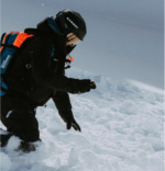 Dispositivo ARVA Mammut Barryvox con pantalla digital para alpinismo
